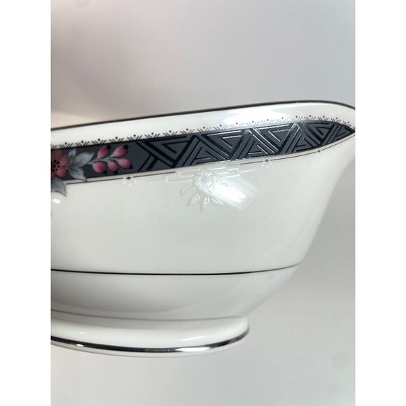 Vintage Noritake Ivory China Etienne 7260 Gravy Boat Bowl with Matching Plate - Picture 11 of 13
